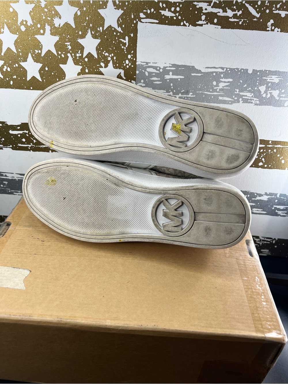 Michael Kors shoes - Picture 8 of 8